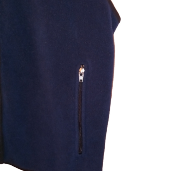 ⛄GAP Fleece Vest⛄ - Picture 2 of 3